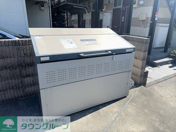 共有部分(ゴミ置き場です。)