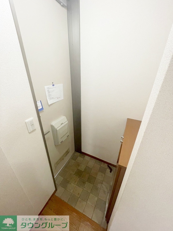 玄関(玄関)
