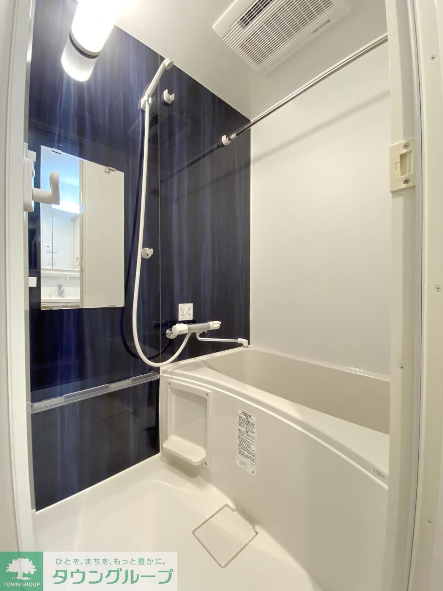 物件内観写真9　(★★雨の日でも便利な浴室乾燥機付き★★)