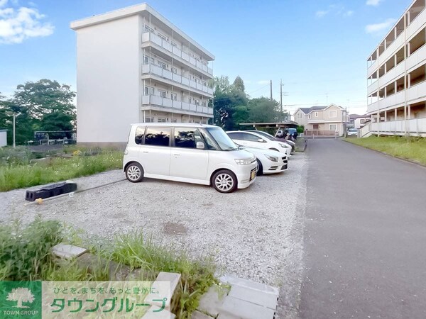 駐車場(駐車場)