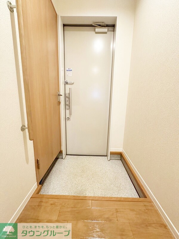 玄関(他号室参考写真)