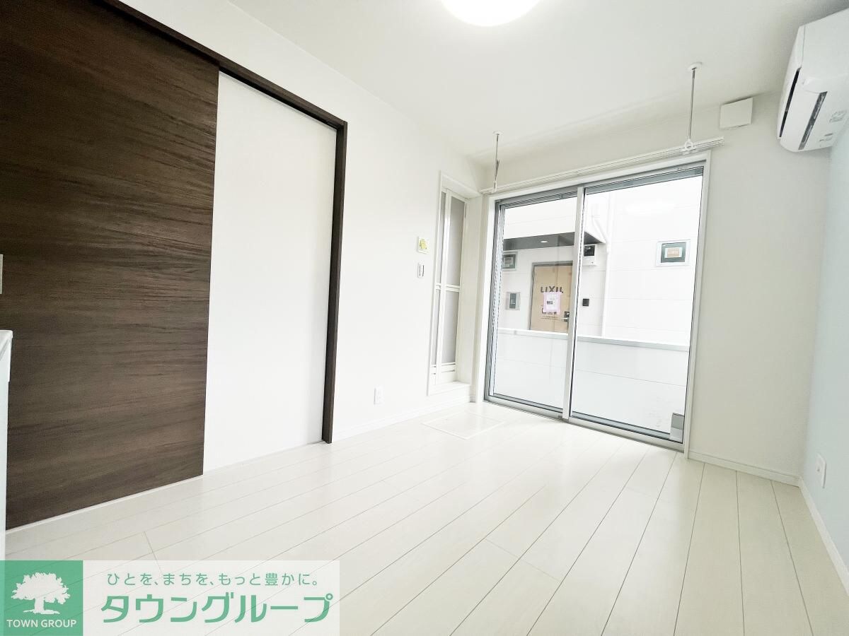 物件内観写真28　(リビング/居室)