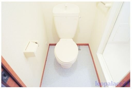 物件内観写真9　(トイレ)