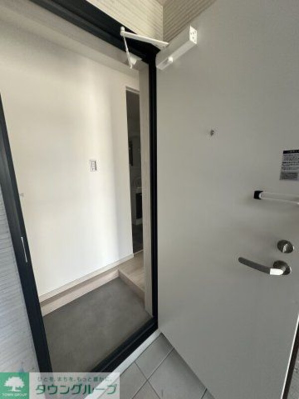 玄関(※別部屋写真参照)