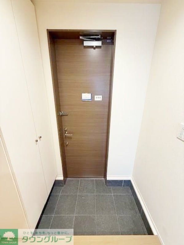 玄関(リビング/居室)