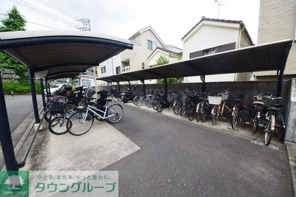 共有部分(屋根付き駐輪場)