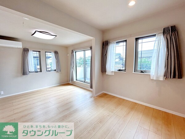 子供部屋(※カーテンレースは性能保証外品)