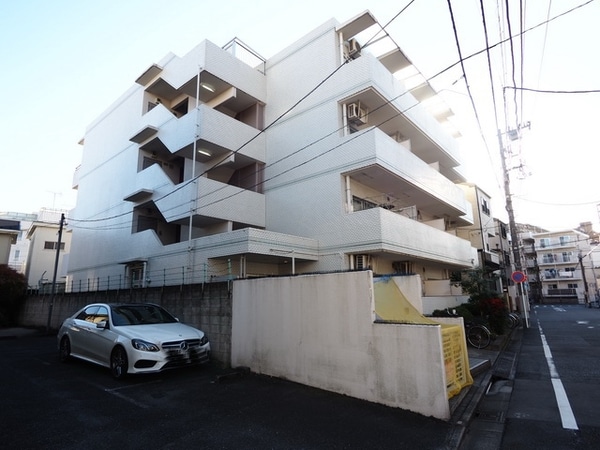 外観(駐車場)