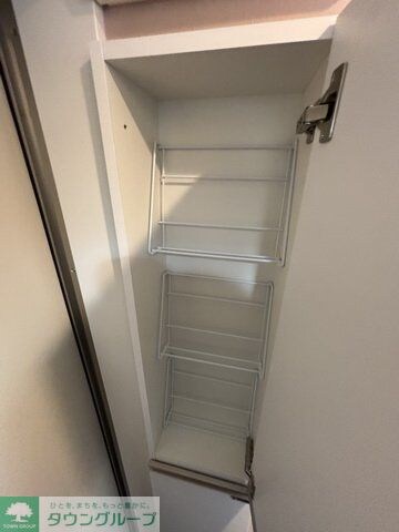 物件内観写真18　(玄関)