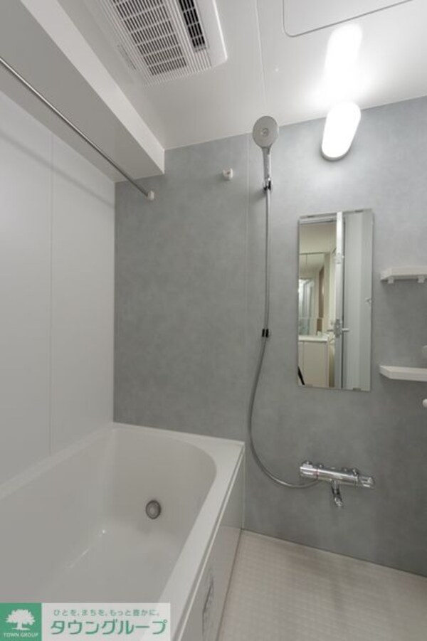 バス／シャワールーム等(※写真は同タイプ住戸です。)