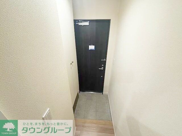 物件内観写真16　(玄関)