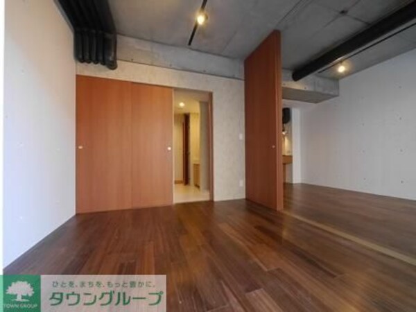 寝室(★４．９帖の洋室です★)