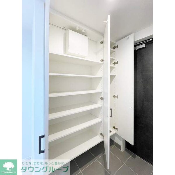 玄関(シューズボックス)