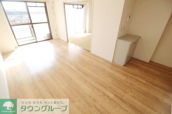 リビング・居室(※別部屋参考写真です)