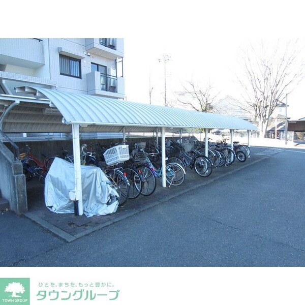 駐車場(建物横側)