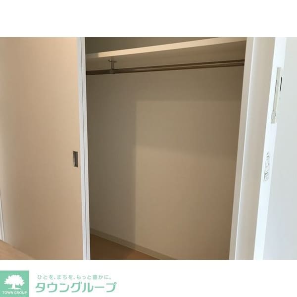 収納(同タイプ・別部屋画像)