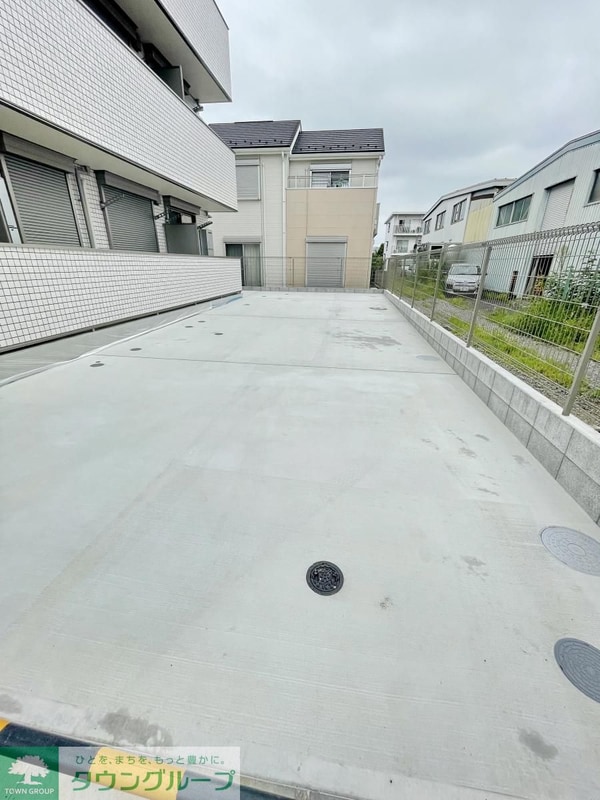 駐車場(庭)