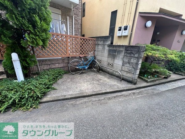 駐車場(庭)