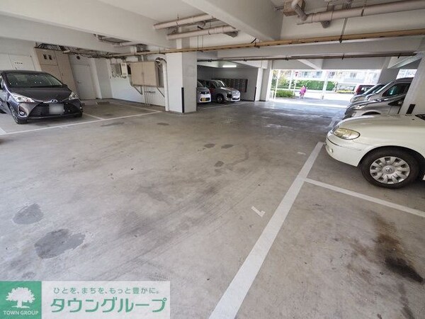 駐車場(駐車場)