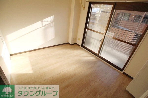 寝室(※別部屋参考写真です)