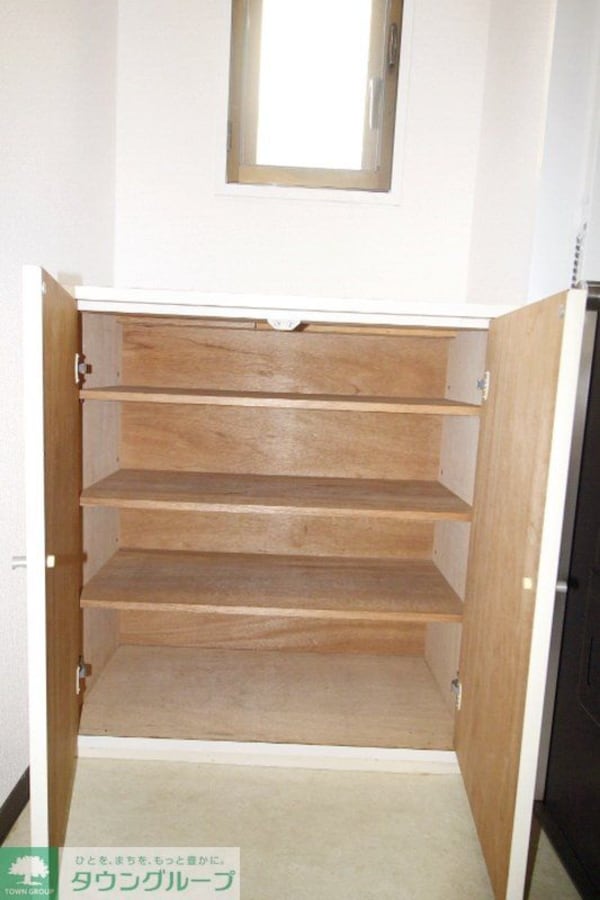 玄関(※別部屋参考写真です)