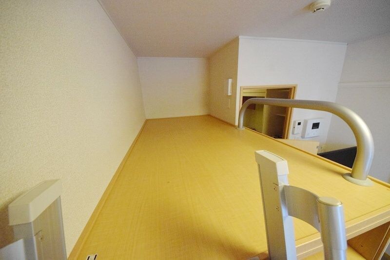 物件内観写真4　(リビング・居室)