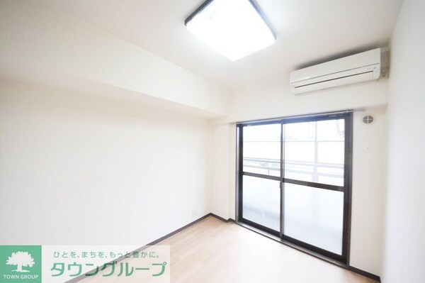 リビング・居室(同物件参考写真)