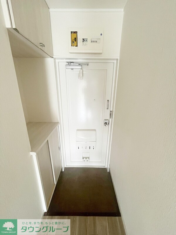 玄関(★閑静な住宅街に立地★)