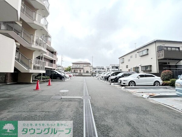 駐車場(駐車場)