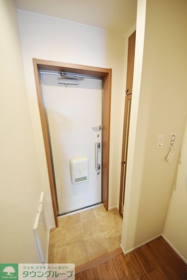 玄関(※別部屋のお写真です※)