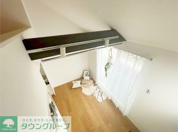 寝室(同物件のモデルルーム使用のお部屋の写真です♪)