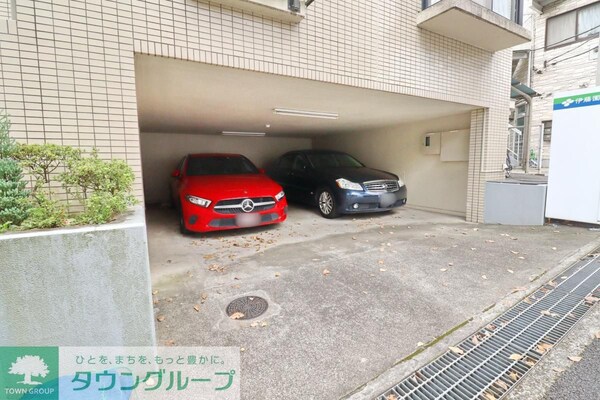 駐車場(駐車場)