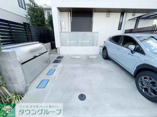 駐車場(駐車場)