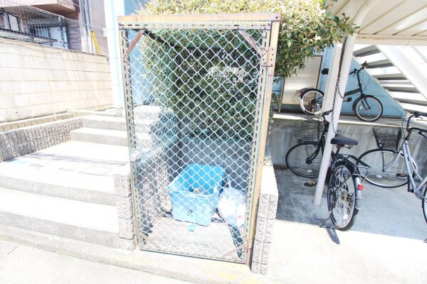 共有部分(ゴミ捨て場)