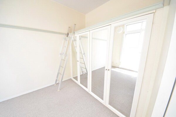 収納(全身鏡付き)