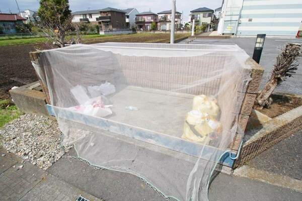 共有部分(ゴミ置き場)