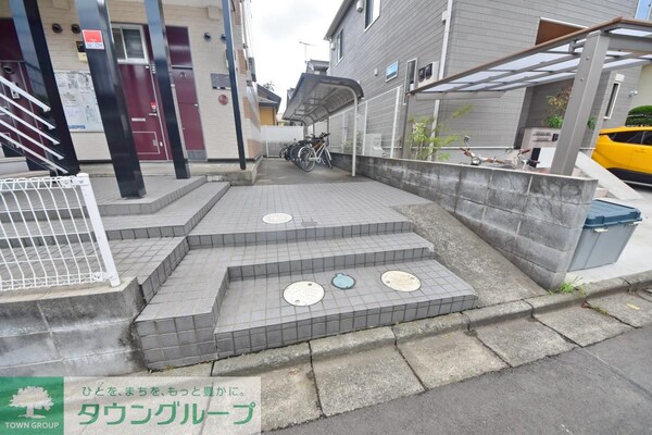 エントランス(★見学希望等はタウンハウジング湘南台店までお気軽に♪★)