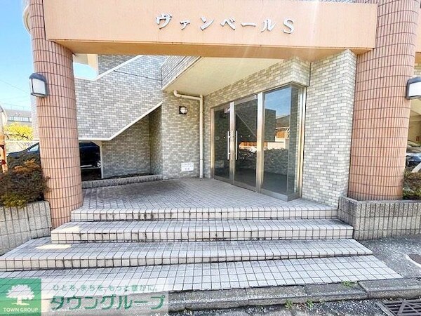 エントランス(エントランス)