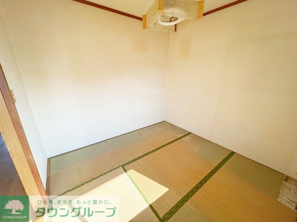 寝室(玄関)