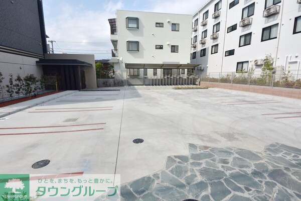 駐車場(駐車場)