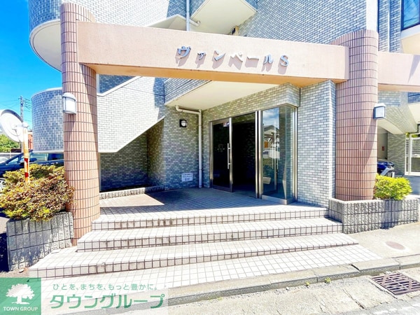 エントランス(★立場駅徒歩11分★)