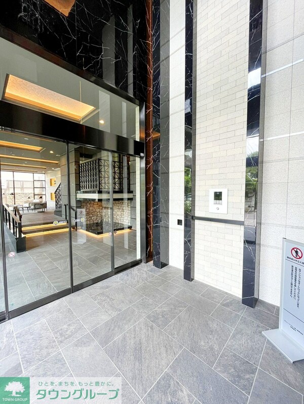 ロビー(★駅まで平坦アクセス★)