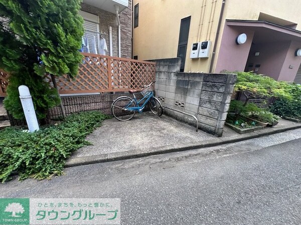 駐車場(庭)