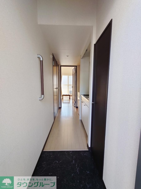 玄関(同シリーズ)