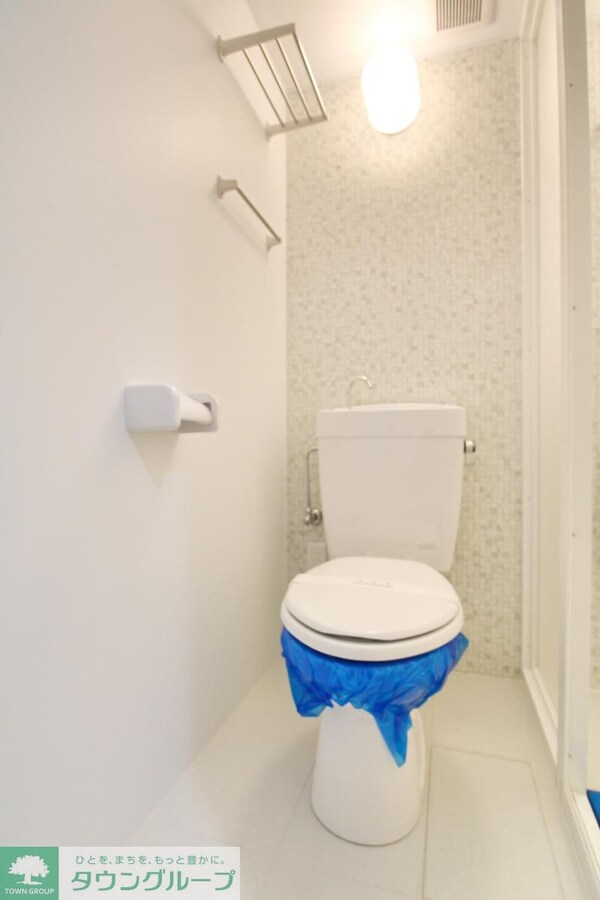 トイレ(同シリーズ)