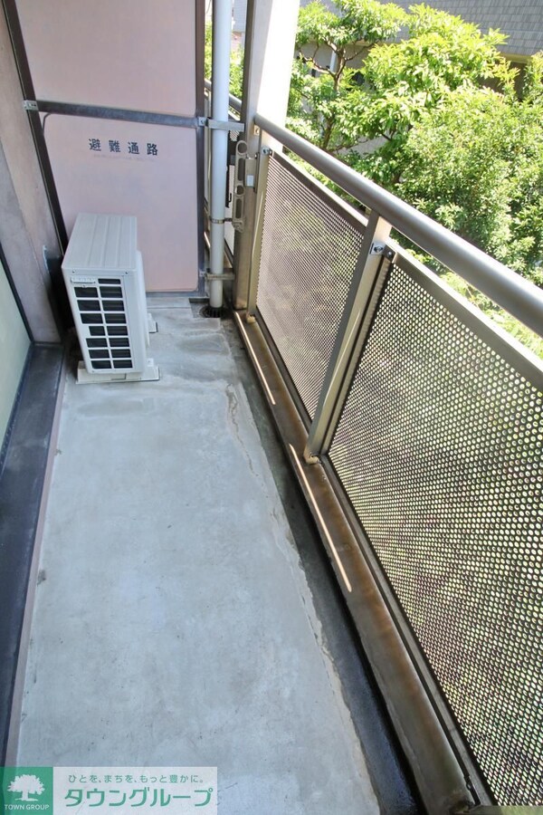 バルコニー(同シリーズ)