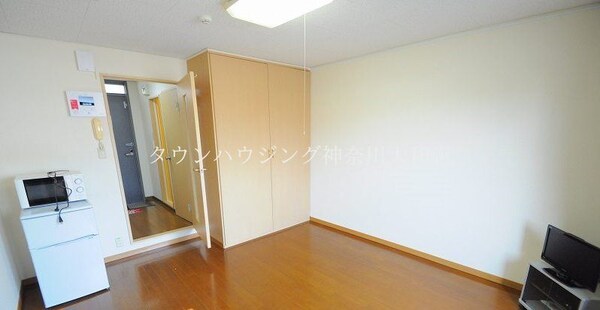 リビング・居室(部屋によって家具家電の有無は異なります)