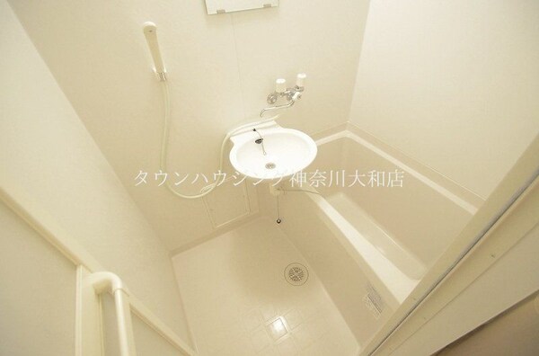 バス／シャワールーム等(同タイプ部屋の写真となり設備等は現況と異なる場合があります。)