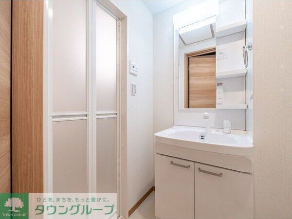 洗面(洗髪洗面化粧台は忙しい朝にも助けになります。)