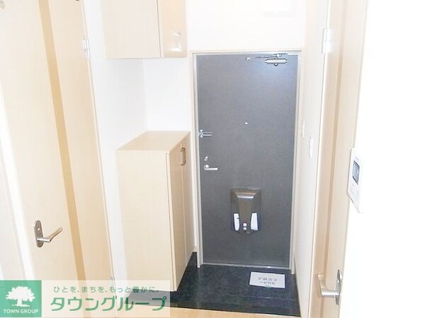 玄関(★オンライン内見対応可能★来店不要★タウンハウジング大和店★)